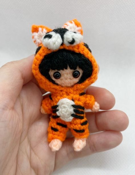 Sensory Crochet, Tiger Crochet, Crochet Tiger, Quick Crochet Gifts, Crochet Angel Pattern, Double Crochet Decrease, Crochet Angel, Design Crochet, Crocheting Ideas