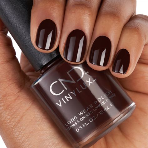 Dark Chocolate Chrome Nails, Dark Fall Nails 2023, Darkest Red Nails, Dark Color Nails Design Ideas, Dark Autumn Nails Colour, Nails For Formal Event Black Tie, Nail Autumn 2024, Dark Toe Nail Colors, Dark Gel Nails Short