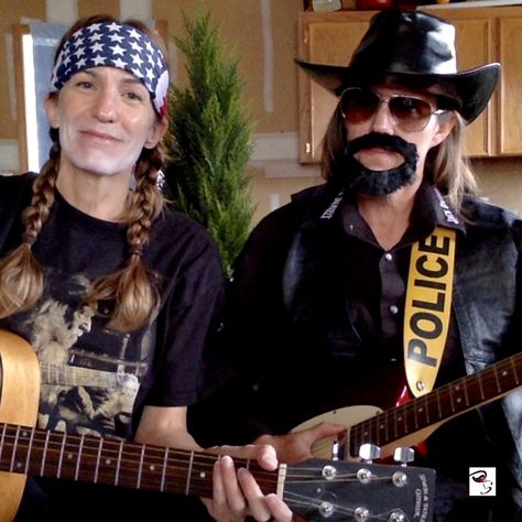 Willie Nelson Costume, Waylon And Willie, Lip Sync Songs, Lip Sync Battle, Waylon Jennings, Honky Tonk, Willie Nelson, Lip Sync, Halloween 2024