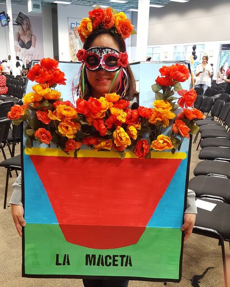 Mexican Loteria Costume Ideas, Loteria Halloween Costume, Diy Loteria Cards Costume, Loteria Party Ideas Outfit, Loteria Cards Costume, Halloween Costumes2023, La Loteria Costume Ideas, Loteria Costumes Ideas, Loteria Costume