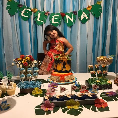 Moana Birthday Party Theme, Moana Theme Birthday, Festa Moana Baby, Moana Theme, Moana Themed Party, Moana Birthday Party, Moana Party, Hawaii Party, Luau Theme