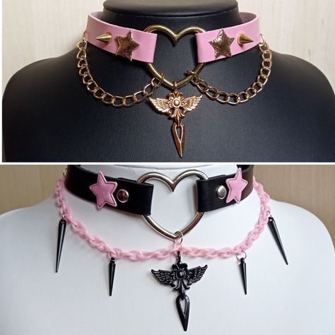 pastel goth choker heart leather pastel pink gold / black leather heart choker Size: adjustable - fits neck circumference 30cm - 37cm (11,8inch - 14,56inch) material: black leather/ pastel pink leather; metal chain gold (aluminium) with metal pendant, metal spikes gold, stars made of fabric / pastel pink chain with acrylic spikes and metal pendant, pastel pink stars made of fabric wing chokers: https://www.etsy.com/de/listing/1762302921/magical-wings-anime-moon-choker-leather?click_key pastel go Pink Collars For Subs, Pastel Goth Accessories, Pride Choker, Wings Anime, Pastel Goth Choker, Magical Wings, Leather Heart Choker, Anime Moon, Creepy Cute Fashion