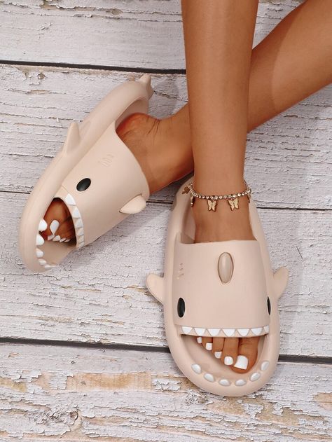 Shark Flip Flops, Shark Shoes, Women Slides, Cute Shark, Slides Women, Cute Fits, Slides, Things To Buy, Fashion Online Shop