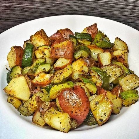 Roasted Zucchini and Red Potatoes! "" @allthecooks #recipe #vegetables #potatoes #side #zucchini #healthy Roasted Zucchini Recipes, Potatoes And Zucchini, Potatoes And Veggies, Red Potato Recipes, Roasted Zucchini, Roast Zucchini, Zucchini Recipe, Potato Recipe, Squash Recipes