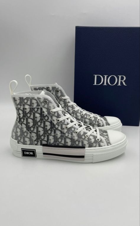 Tenis Dior, Dior Converse, Channel Shoes, Cute Converse Shoes, Academia Aesthetic Outfit, Cute Converse, Dior Sneakers, Preppy Shoes, Cute Nike Shoes