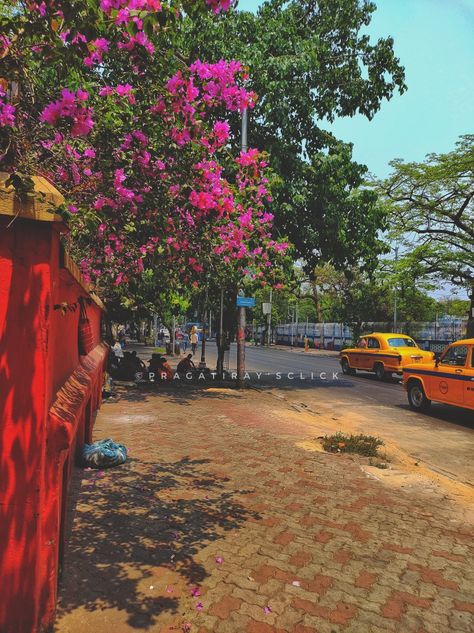 Kolkata Snapchat, Kolkata Aesthetic Photography, Bong Aesthetic, Kolkata Aesthetic, Kolkata Photography, City Life Photography, Morning Photography, Black Lover, Diy Crafts Love