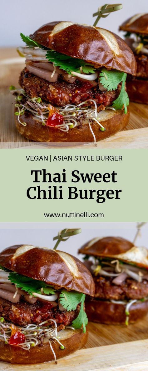 Chili Burgers, Thai Burger, Thai Vegan, Chili Burger, Vegan Burger Recipe, Vegan Asian Recipes, Vegan Burgers, Vegan Sandwich, Sweet Chili