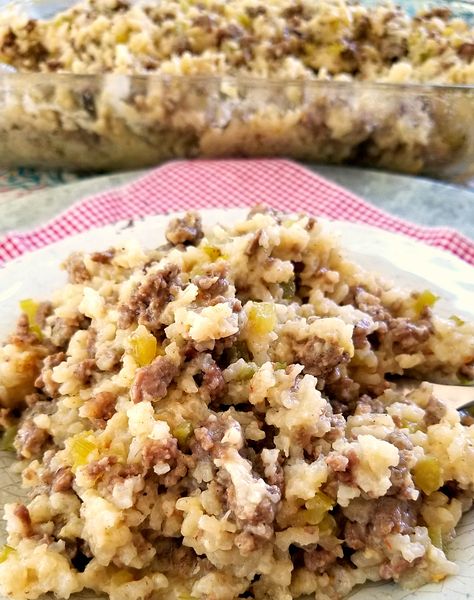 Jailhouse Rice, Rice Hotdish, Beef And Rice Recipes, Sausage And Rice Casserole, Country Casserole, South Your Mouth, Sausage Rice, Wild Rice Casserole, Yummy Casserole Recipes