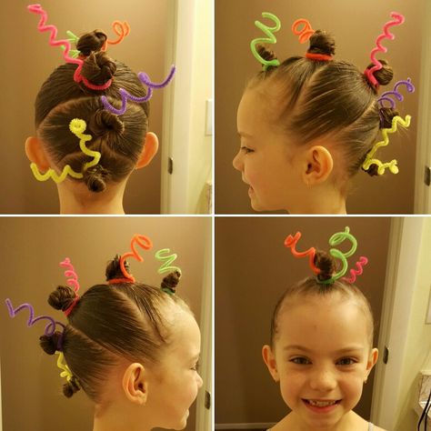 Suessical - whoville hair! Whoville Hairstyles, Cindy Lou Who Hair, Whoville Hair, Girl Hair Dos, Rave Hair, Wacky Hair Days, Hippie Hair, Wacky Hair, Crazy Hair Day At School