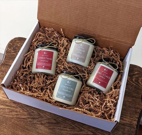 Christmas Gift Set. Set of 4 Candles. Winter Candle. Holiday Candle. Christmas Gift. 8oz Soy. BW Collection. Candles Christmas, Bulk Candles, Holiday Candle, Winter Candle, Christmas Memories, Christmas Set, Holiday Candles, Christmas Gift Sets, Candle Gift Set