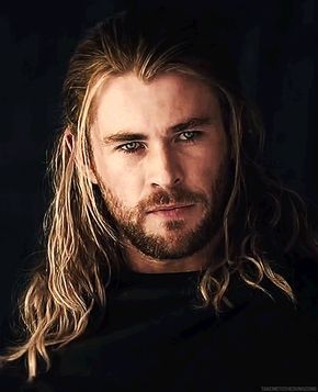 And was so beautiful it literally hurt. | 32 Times Chris Hemsworth Made You Pregnant Without Even Touching You Stark Tower, Snowwhite And The Huntsman, Happy Birthday Chris, Christopher Hemsworth, Thor Chris Hemsworth, Thor God Of Thunder, Hemsworth Brothers, Thor God, Thor X Loki