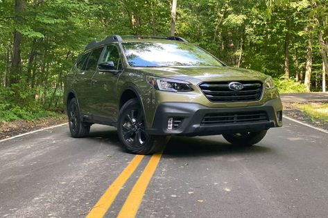 Subaru Outback Green, Subaru Outback 2023, Subaru Outback Aesthetic, Subaru Aesthetic, Green Subaru, Car Manifestation, Mustang Car Aesthetic, Green Jeep, Tokyo Drift Cars