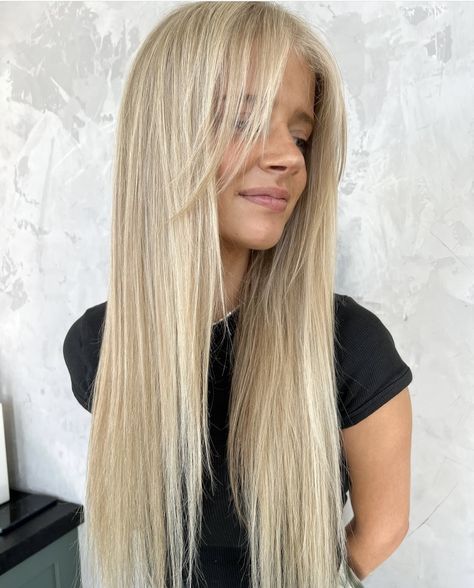 Who else is going blonder this spring? 🌷 Scottie + Ashton Extensions done by @paisleycbeauty #hairextensionsalon #summerextensions #hairaffiliate #extensionshair #summerhaircolor #extensions #salonsupplier #salonsupplies #extensionsspecialist #springextensions #springhaircolors #scottieandashton #springhaircolor Shades Of Blonde Straight Hair, Blonde Extensions Straight, Bright Blonde Hair Extensions, Blonde Weft Extensions, Blonde Hand Tied Extensions, Hair Extension Salon, Spring Hair Color, Summer Hair Color, Blonde Highlights