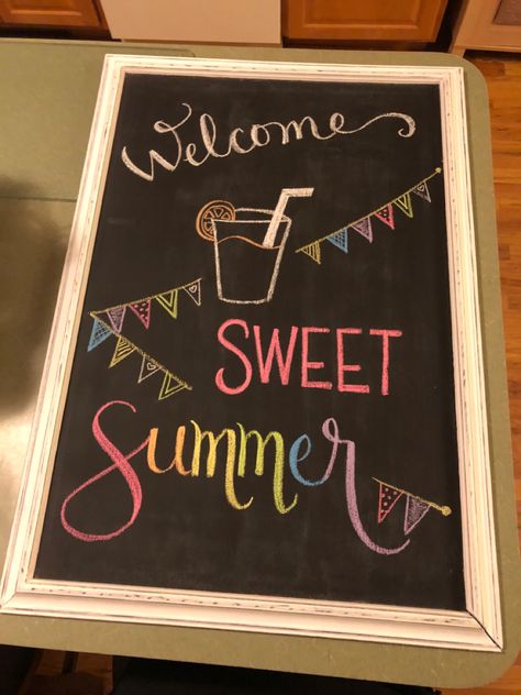 June Chalkboard Calendar Ideas, June Calendar Chalkboard Art, June Chalkboard Art, Happy Summer Chalkboard Art, End Of Summer Chalkboard Art, June Chalkboard Calendar, Summertime Chalkboard Art, Beachy Chalkboard Ideas, Restaurant Chalkboard Ideas Summer