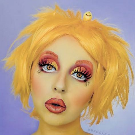 Chicken Makeup, Easter Makeup Ideas, Easter Makeup Looks, Egg Costume, Chicken Costumes, Pastel Makeup, Drag Make-up, Easter Makeup, Special Effects Makeup