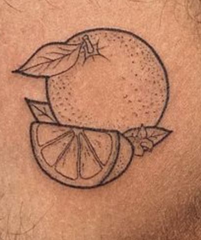 Tangerine Tattoo Black And White, Simple Orange Tattoo, Wendy Cope Tattoo, Orange Tattoo Fine Line, Clementine Tattoo Black And White, Orange Tattoo Fruit Minimal, Orange Stamp Tattoo, Orange Tattoo Black And White, Orange Branch Tattoo