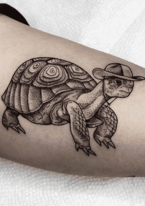 Heart Turtle Tattoo, Turtle Tattoo American Traditional, Desert Tortoise Tattoo, Zookeeper Tattoo, Stipple Tattoo Design, Tortoise Tattoo Design, Box Turtle Tattoo, Tortoise Tattoos, Stippled Tattoo