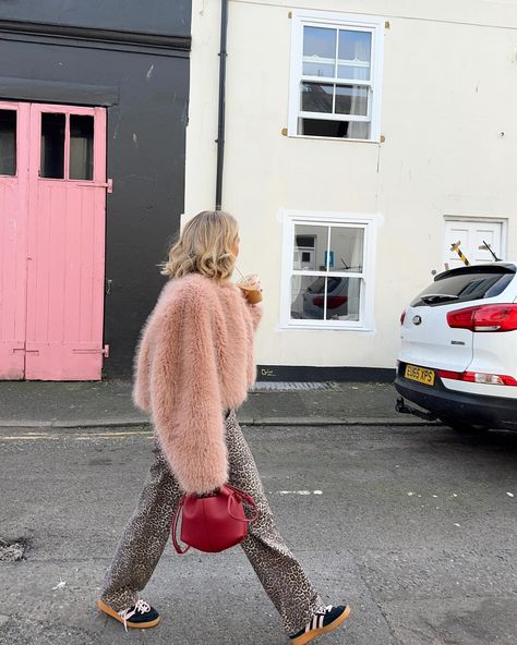 Faux fur seasonnn 💌🍂🧸❣️ . . All jackets tagged as some are last season but will linked everything in my bio over today! 💌 Light Pink Fur Coat, Pink Fur Jacket Outfit, Pink Fur Coat Outfit, Fur Collar Outfit, Fur Jacket Outfits, Winter Dressy Outfits, Faux Fur Coat Outfit, Faux Fur Jacket Outfit, Faux Fur Coats Outfit