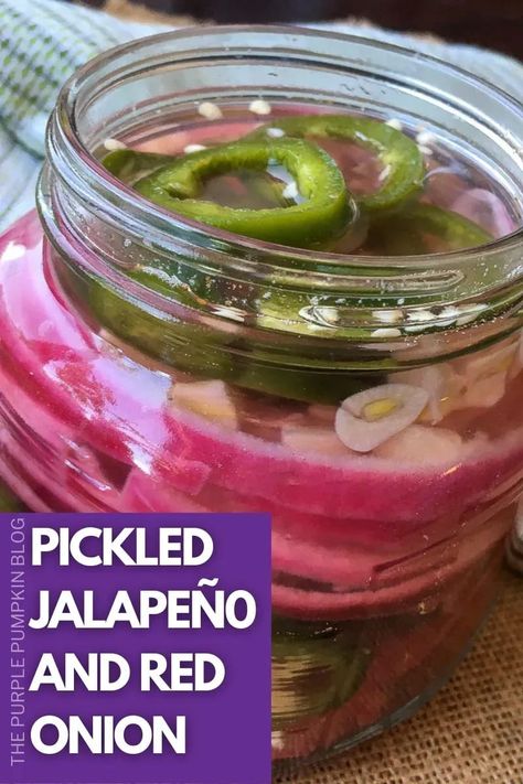 Pickled Jalapeno Recipe, Pickled Vegetables Recipe, Pickled Jalapeno Peppers, Pickled Jalapenos, Red Onion Recipes, Quick Pickled Red Onions, Pickled Jalapeño, Jalapeno Recipes, Jalapeno Peppers