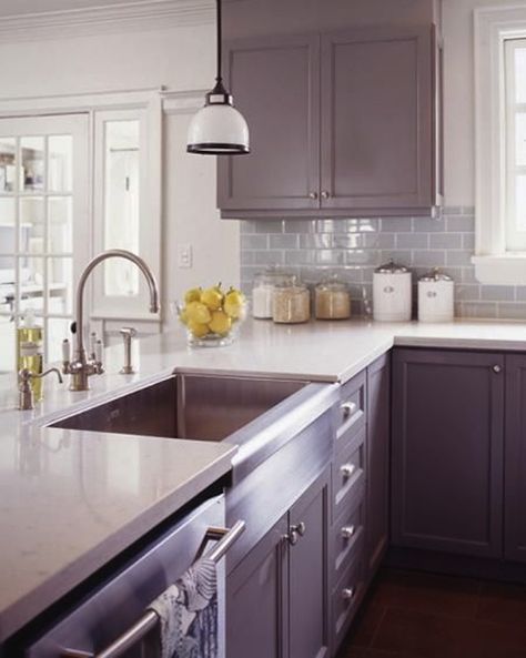 AphroChic: 10 of The Most Inspiring Colorful Kitchen Cabinets Purple Kitchen Cabinets, Purple Kitchen Decor, Purple Cabinets, Lavender Kitchen, Trendy Farmhouse Kitchen, Faucets Kitchen, Серая Кухня, Purple Kitchen, Farmhouse Kitchen Tables