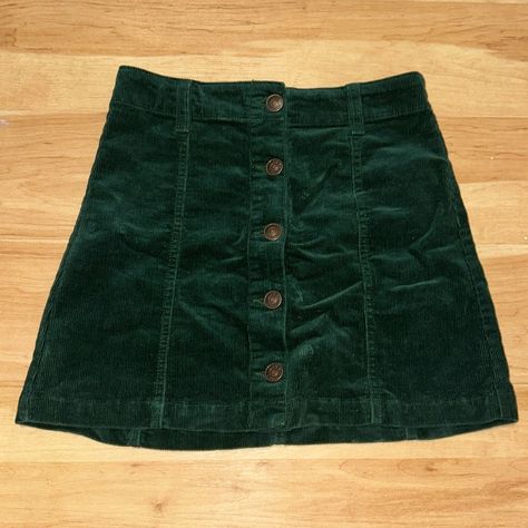 Corduroy Emerald Green Mini Skirt, Great Condition! Never Worn! Thrift Inspo, Green Mini Skirt, School Clothes, Forever 21 Skirts, Marc Fisher, Green Skirt, School Outfits, Emerald Green, Mini Skirt