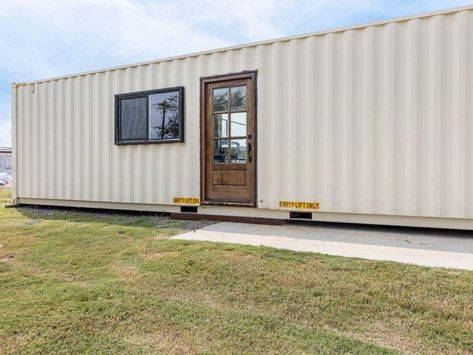 Find luxury in this 40 foot converted shipping container tiny home! This spectacular home brings luxury and comfort in a small space! Check out the full house tour of this luxury shipping container home with incredible features, a full kitchen, private bathroom, and tiny house modern farmhouse style! 40 Foot Container Home, 40 Foot Container House Plans, House Modern Farmhouse, Tiny House Modern, Shipping Container Tiny Home, Container Tiny Home, Converted Shipping Containers, Cargo Container Homes, Tiny House Luxury