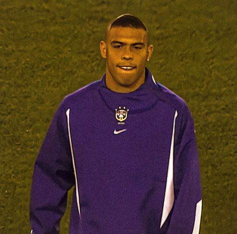 Ronaldo Brazil, Ronaldo 9, History Of Hip Hop, Football Players Images, Football Images, Football Fashion, Football Icon, Sports Aesthetic, Football Photos