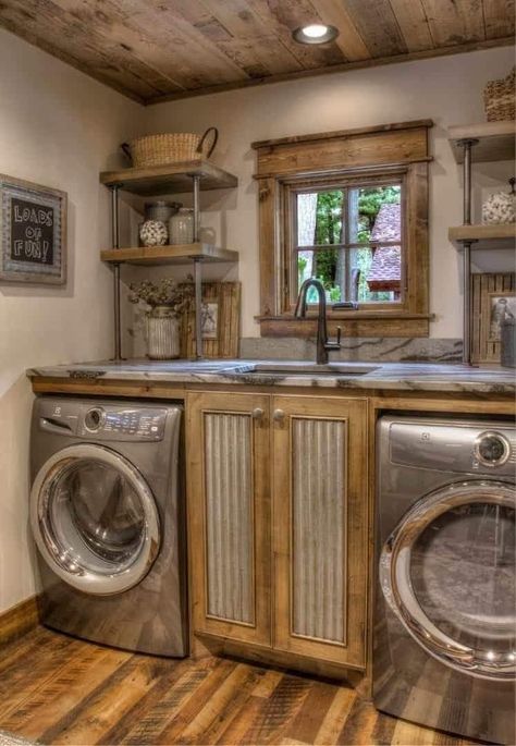 Cabin Laundry Room, Rustic Laundry Room Ideas, Rustic Farmhouse Laundry Room, Barn Interior Design, Laundry Designs, Rustic Laundry, Barn House Interior, Rustic Laundry Rooms, Ranch House Decor