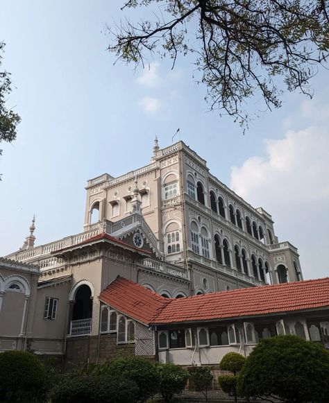 Looking back on memories from my gallery ◕⁠‿⁠◕ Capturing the beauty of Aga Khan Palace through plein-air amidst it's serene surroundings🌼 📍Aga Khan Palace, Pune #art #artist #pleinair #pleinairartist #pleinairpainting #watercolorpainting #journalingmydays #sketchjournal #agakhanpalace #agakhanpalacepune #pune #punecity #artsandhya Aga Khan Palace, Aga Khan, Sketch Journal, My Gallery, Plein Air Paintings, Pune, Looking Back, Plein Air, Art Artist