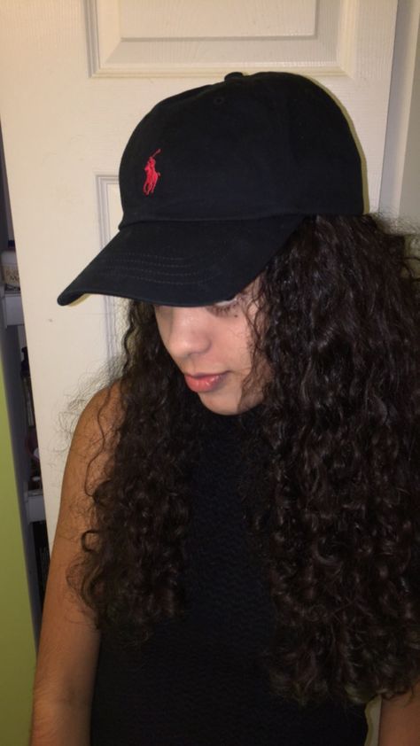 Black polo hat Curly Hair In Hat, Ny Hats, Polo Hat, Girl's Swag, Long Curls, Black Polo, Perfect Curls, Long Curly Hair, Curly Hair Styles Naturally