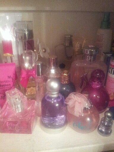 Perfume mini collection Early 2000s Beauty Products, 2000 Perfume, Y2k Perfume, 2000s Perfume, Mini Perfume Collection Aesthetic, Trashy Y2k Perfume, Mcbling Makeup Products, Perfume Mini, Trashy Y2k Aesthetic