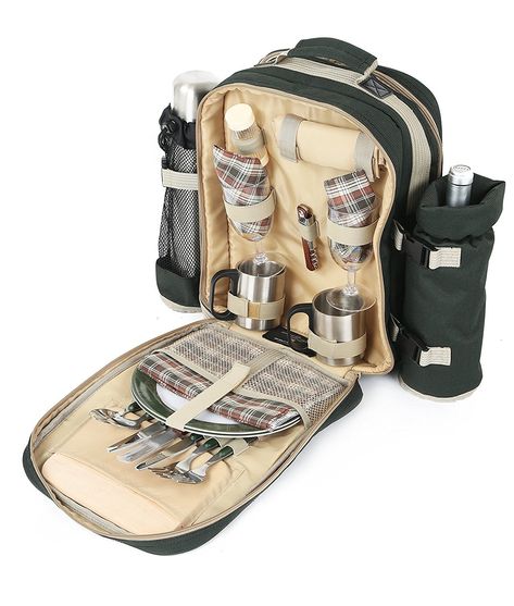 People In Forest, Green Picnic, Essential Camping Gear, Luxury Picnic, Picnic Backpack, Picnic Accessories, Picnic Essentials, Camping Bbq, Four People