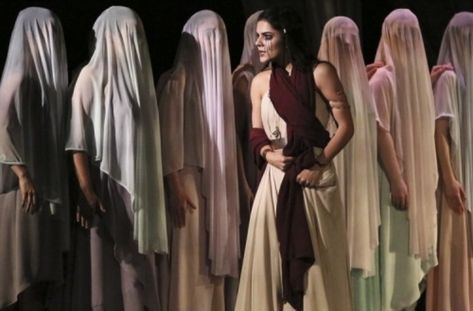 Greek Chorus Costumes, Ancient Greek Theatre Costumes, Greek Theatre Costume, Medea Play, Euripides Medea, Medea Costume, Costume Design Theatre, Waterloo Abba, Theatre Costume Design