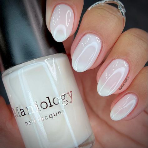 July Nails 2024 Summer, Frosted Nail Polish, Nice Neutral Nails, White Nails Bridesmaid, Neutral Nails Shimmer, Opec White Nails, Milk White Nail Polish, Creamy Milk Nails, Milky White Nails Oval Shape