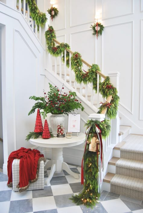 Green Modern Farmhouse, Christmas Modern Farmhouse, Christmas Foyer, Southern Style Home, Farmhouse Tour, Entertaining Tablescapes, Icicle Christmas Lights, Winter Farmhouse, French Country Christmas