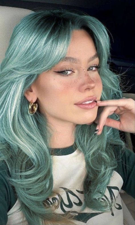 Aqua Hair, Teal Hair, Hair Color Streaks, Dyed Hair Inspiration, Beauty Hairstyles, Pretty Hair Color, Hair Stylies, Colorful Hair, Hair Dye Colors