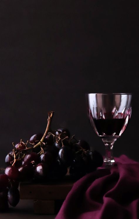 Wine Grapes Aesthetic, Wine Purple Aesthetic, Purple Wine Aesthetic, Red Grapes Aesthetic, Red Wine Wedding Theme, Grape Juice Aesthetic, Purple Grapes Aesthetic, Wine Aesthetic Dark, Grape Aesthetic