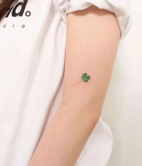 Irish Flower Tattoo, 4 Leaf Clover Tattoo, Leaf Clover Tattoo, Small Wave Tattoo, Four Leaf Clover Tattoo, Clover Tattoo, Shamrock Tattoos, Tattoo Behind Ear, Celtic Knot Tattoo