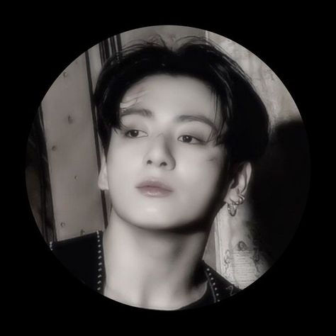 Jungkook Dp For Instagram, Jungkook Whatsapp Dp, Dp For Whatsapp Profile, Instagram Profile Pic, Dp Photos, Cat Profile, Whatsapp Profile Picture, Pretty Wallpapers Tumblr, Instagram Dp