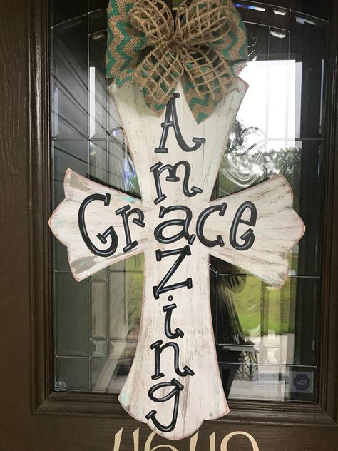 Cross Art Painting, Wooden Crosses Diy, Painted Wooden Crosses, Amazing Grace Cross, Wooden Cross Crafts, Cross Door Hangers, Hand Painted Crosses, Handmade Door, Door Hangers Diy