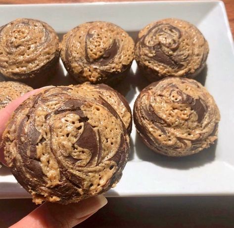 Ww Muffins, Chocolate Peanut Butter Muffins, Swirl Muffins, Points Plus Recipes, Healthy Eating Challenge, Change Of Life, Weight Watchers Recipes With Points, Weight Watchers Lunches, Ww Snacks