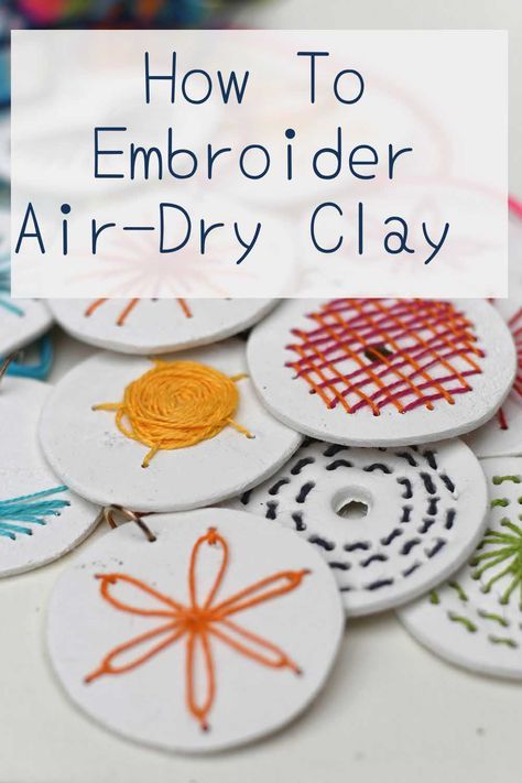 Discover the unique craft of embroidering clay to make beautiful pendants. Step-by-step tutorial for a one-of-a-kind project! Yarn And Clay Crafts, Salt Clay Ideas, Beginning Clay Projects, Air Dry Clay Projects Adults, Handmade Air Dry Clay, Air Dry Foam Clay Projects, Toddler Clay Crafts, Unique Arts And Crafts, Oven Baked Clay Projects Easy Diy