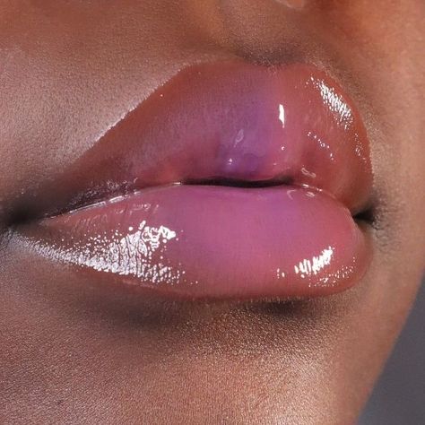 Lip Studies, Y2k Shoot, Makeup For Black Skin, Lip Gloss Collection, Gloss Labial, Cute Makeup Looks, Makeup Obsession, Dark Skin Makeup, Go Wild