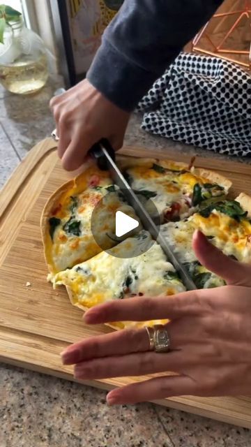 Quish Recipes, Tortilla Quiche, Keto Meal Recipes, Low Carb Quiche, Keto Quiche, Healthy Keto Recipes, Queso Cottage, Low Carb Wraps, Low Carb Low Fat Recipes