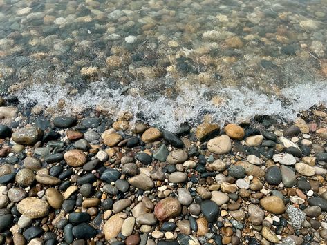 4 Lake Michigan beaches to visit for rock hunting Lake Michigan Rocks, Rock Hunting Michigan, Lake Michigan Stones, Geology Rocks Mineral, Ludington Michigan, Southern Michigan, Michigan Camping, Beaches To Visit, Lake Michigan Beaches