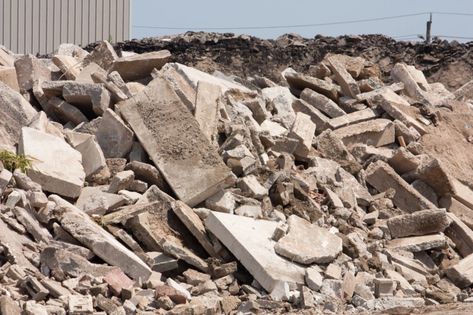 Green new concrete recycles building waste and captured CO2 Recycled Concrete, Types Of Concrete, Construction Waste, Portland Cement, Building Material, Calcium Carbonate, Energy Use, Carbon Dioxide, Concrete Blocks