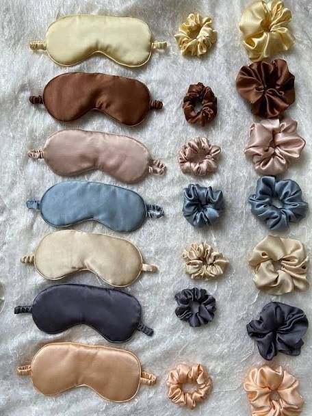 Diy Hair Scrunchies, Diy Hair Accessories Ribbon, Masks Crafts, Silk Sleep Mask, Silk Eye Mask, Free Pdf Pattern, Eye Masks, 자수 디자인, Diy Hair Accessories