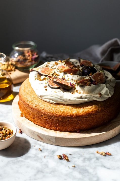 This ultra soft and moist olive oil cake is topped with a dairy free mascarpone cream, and NO eggs needed! It's so easy to make for beginner cake bakers, yet the results are deliciously tender and rich- you'll never know this cake is vegan! Vegan Olive Oil Cake, Olive Oil Cake Recipe, Mascarpone Cream, Vegan Cake Recipes, Oil Cake, Olive Oil Cake, Desserts Vegan, Flaky Pie Crust, Dairy Free Milk