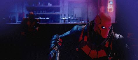 Red Hood Gif, Hood Gif, Red Hood Dc, Worried Kids, Red Hood Jason Todd, Female Cop, Bat Boys, Dc Icons, Jay Bird