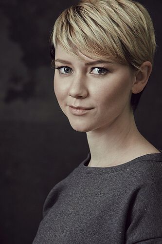 Emma Valorie Curry, Emma Hill, Frankie Sandford, Popular Short Hairstyles, Cute Short Haircuts, Linda Evangelista, Short Hair Styles For Round Faces, Cute Hairstyles For Short Hair, Sleek Hairstyles